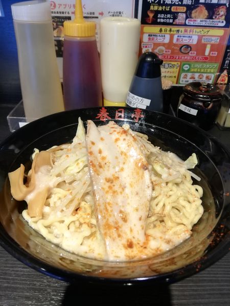 「鳥豚油そば　中盛り　790円」@油そば 春日亭 神田店の写真