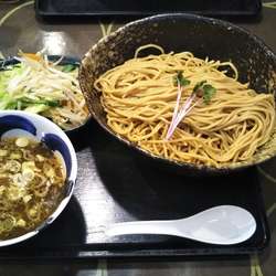 たっぷり野菜鶏つけそば　大盛り　細麺　冷やもり