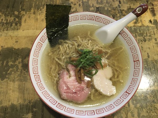 「塩らぁ麺」@中華そば 向日葵 -beyond-の写真