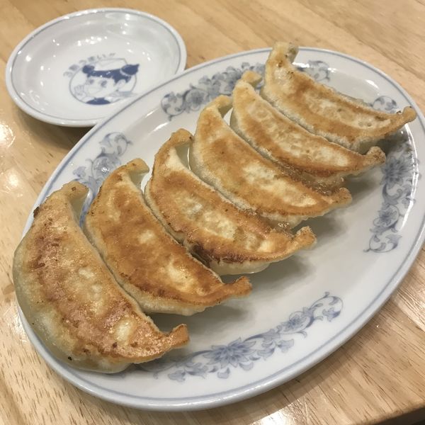「焼餃子（￥230）※」@ぎょうざの満洲 JR京橋駅店の写真