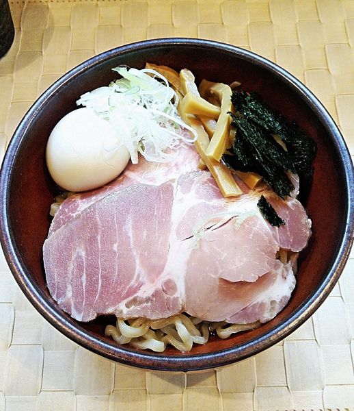 「あじ玉まぜそば 950円」@らぁ麺や 汐そば雫の写真