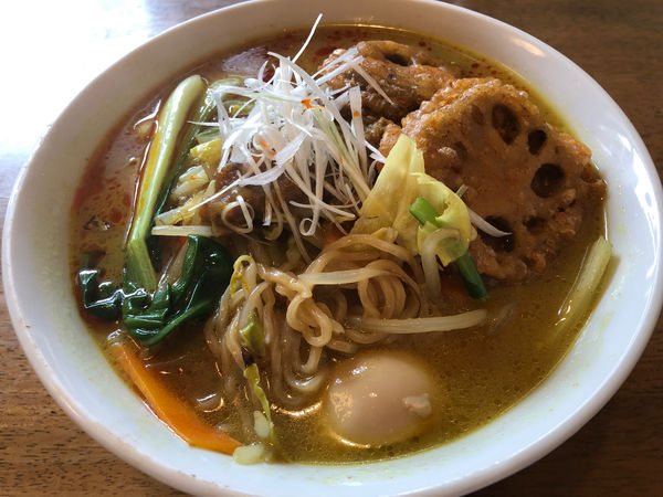 「レンコンカレーラーメン750円」@中華の福来軒の写真