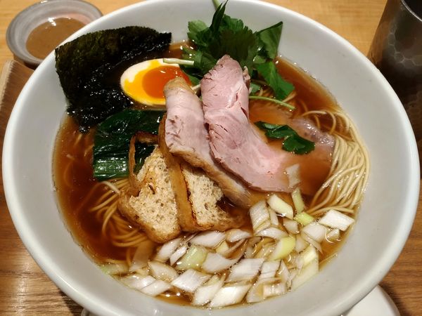 「醤油そば 黒（1,000円）」@銀座 風見の写真