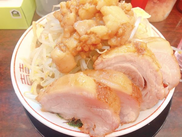 「ラーメン　豚マシ」@ぶっ豚 聖蹟桜ヶ丘店の写真