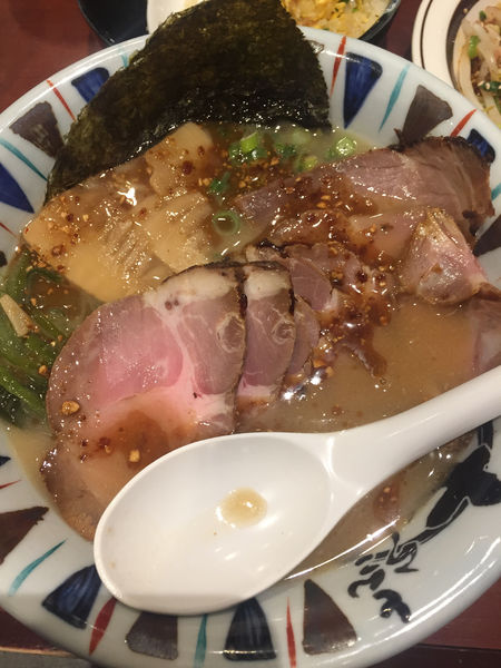 「七志チャーシュー麺」@七志 とんこつ編 青葉台店の写真