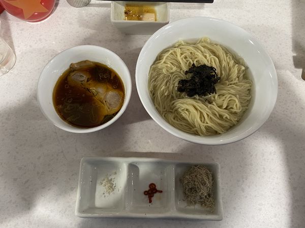 「醤油つけ麺 ¥1100(モデルチェンジ前)大盛り ¥100。」@ラーメン星印の写真