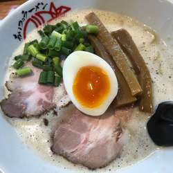 とりぶたNoodle1000円