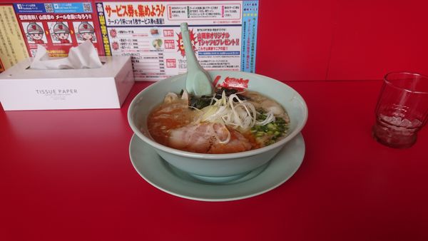 「海老薫る濃厚あさり醤油ラーメン」@ラーメン山岡家 鶴ヶ島店の写真
