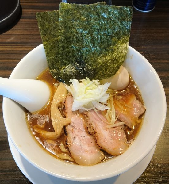 「特製中華そば（中太手もみ麺）」@麺や 豊の写真