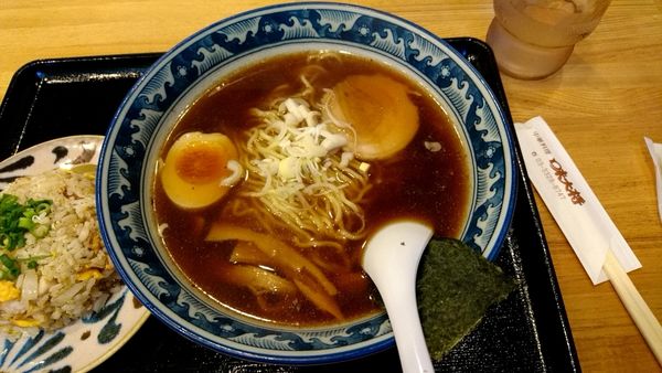 「らーめんセット880+税」@味大将の写真