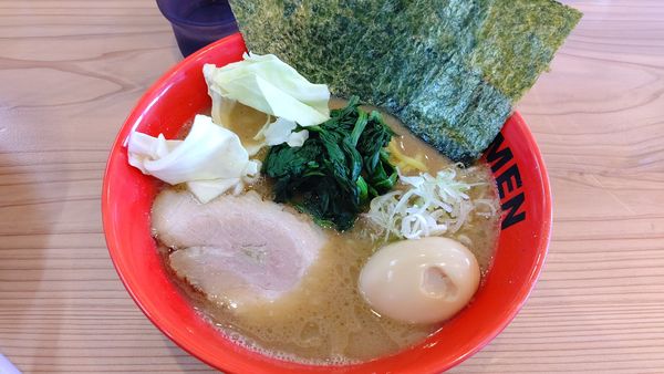 「ヤバイラーメン」@圭一屋 茅ヶ崎店の写真