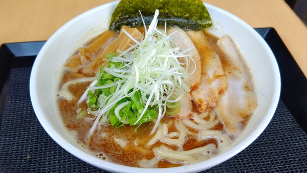 「特製魚介らーめん(中盛り)790円」@らーめん麺蔵の写真