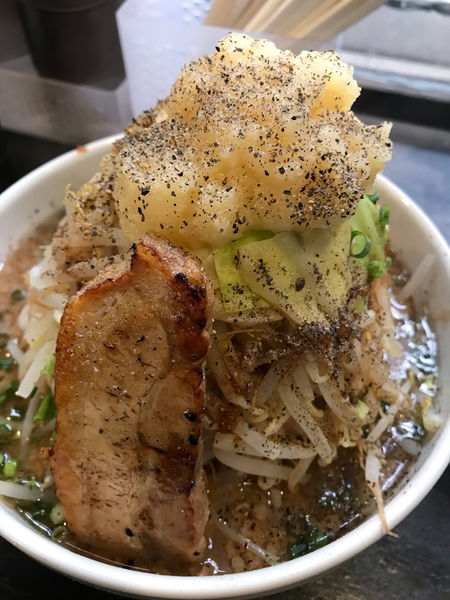 「豚骨醤油らーめん」@まっちゃんラーメン 一筋 葛飾立石本店の写真