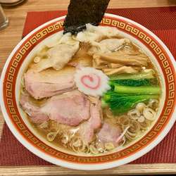 ワンタン麺＋チャーシュー