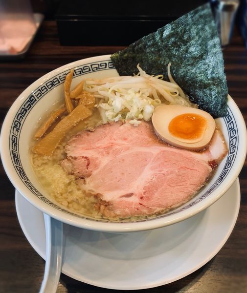 「背脂醤油（細･固･ちょい濃い目￥800）」@稲荷屋の写真