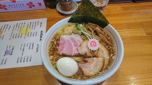 「特製中華そば」@麺笑 コムギの夢の写真