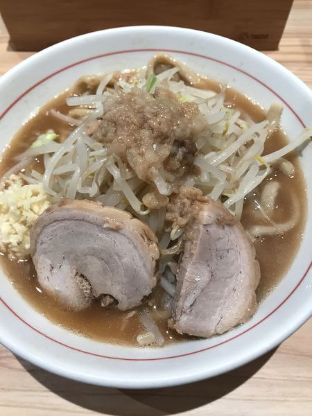 「ラーメン、中、ニンニク、アブラ」@眞久中の写真