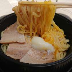 【テイクアウト】汁なしラーメン(油そば)570円