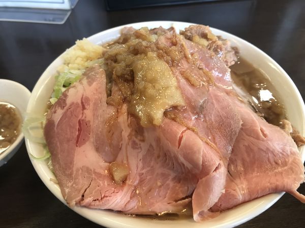 「ラーメン小  豚増しMIX」@ラーメンの店 どでん 北浦和店の写真