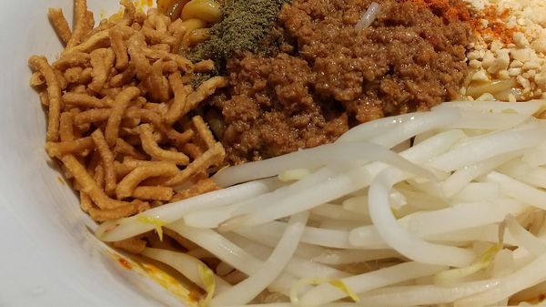 「汁なし担々麺」@自家製麺 ほうきぼし 赤羽駅前店の写真