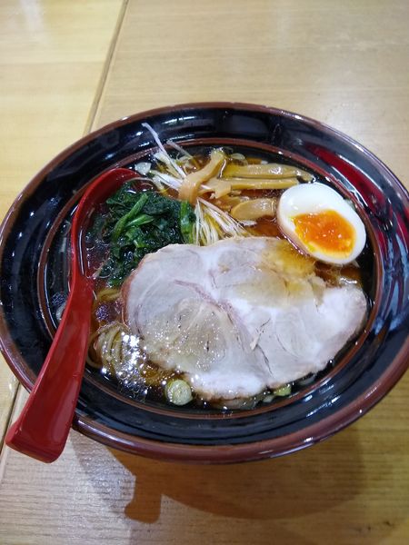 「中華そば」@横浜家系ラーメン 小鳥遊家の写真