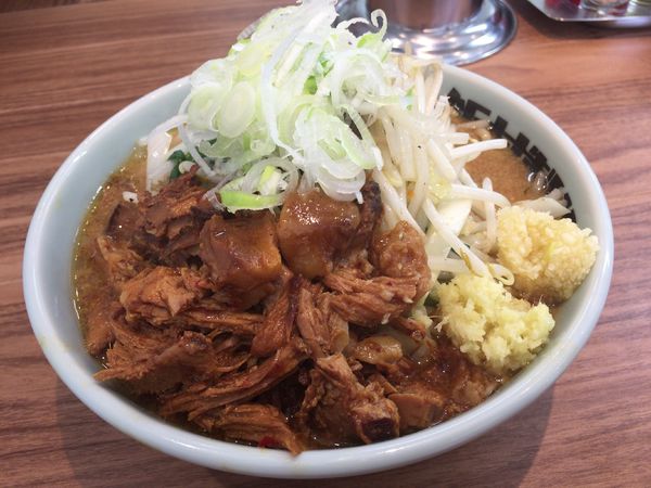 「味噌タンメン 850円 ＋ 辛肉 250円」@飯村製作所の写真