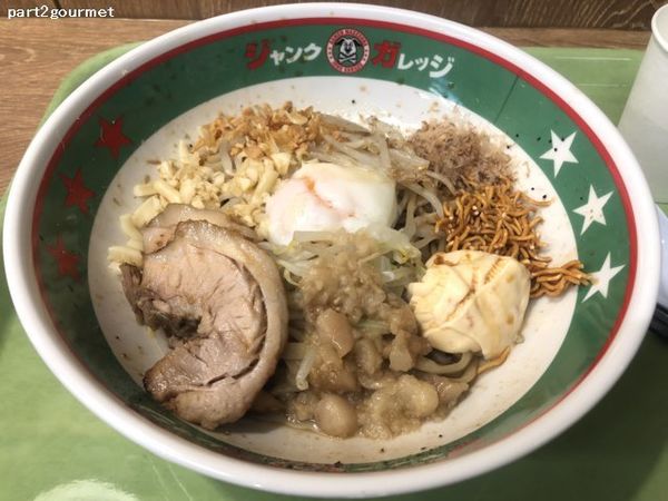 「豚マシまぜそば 並 (880円)」@ジャンクガレッジ フォレオ菖蒲店の写真