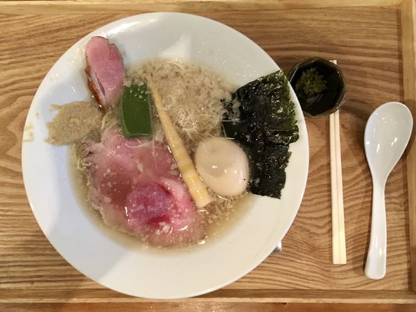 「特製白醤油らーめん（コク）」@清湯豚骨白醤油拉麺 LABO麺の写真