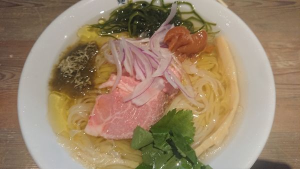「梅と昆布の冷やし塩そば」@麺やまつ本の写真