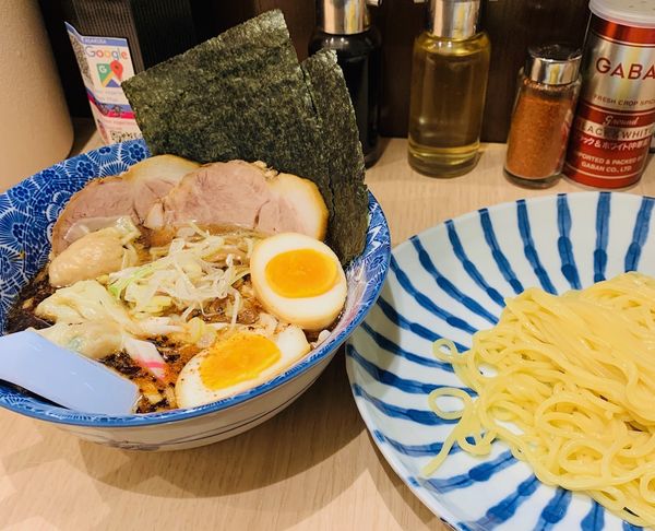 「特製つけ麺（￥900）」@肉厚わんたん麺と手作り焼売 ら麺亭 浅草支店の写真