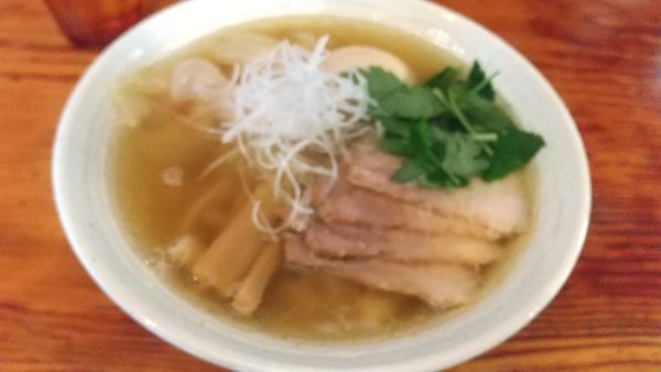 「特製塩らーめん1000円」@純手打ち 麺と未来の写真