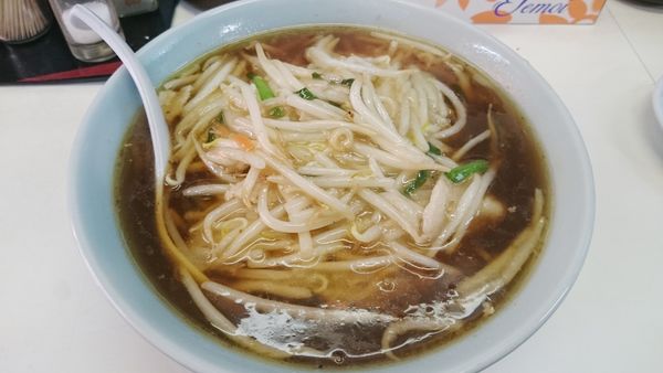 「もやし麺（600円）＋餃子（350円）」@中華料理 味楽の写真