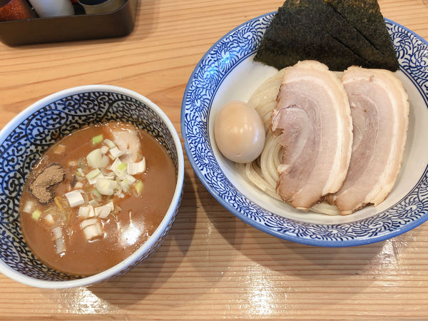 「特製濃厚魚介つけ麺　並」@豚骨一燈 本郷店の写真