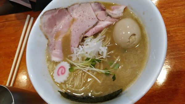 「濃厚鶏豚骨」@宝麺 えびす丸の写真