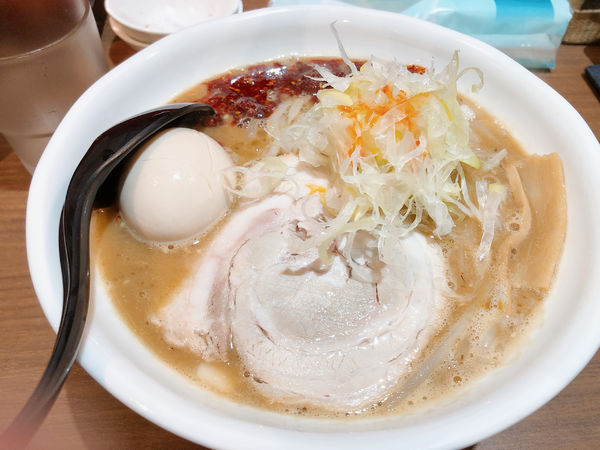 「濃厚辛味噌らーめん　味玉」@らーめん 蓮の写真