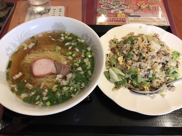 「半チャンラーメン　880円」@広東飯店 美香園の写真