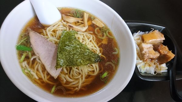 「サービスA(ラーメン&角煮丼)」@中華料理 丸昭の写真