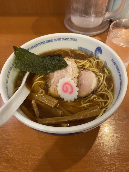 「醤油ラーメン　大盛　910円」@たけちゃんにぼしらーめん 調布店の写真