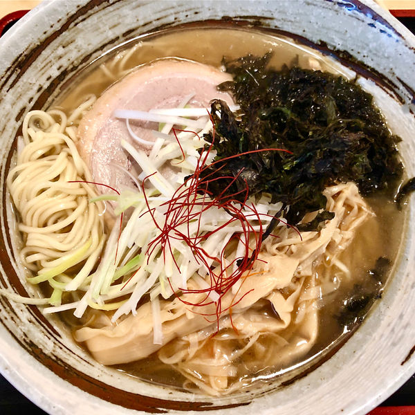 「魚だし塩らーめん700円」@栄昇らーめん 匠の写真