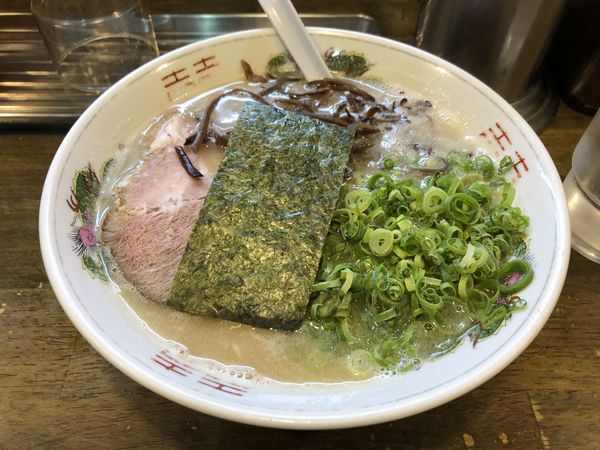 「博多ラーメン」@やっじゃがな 高津店の写真