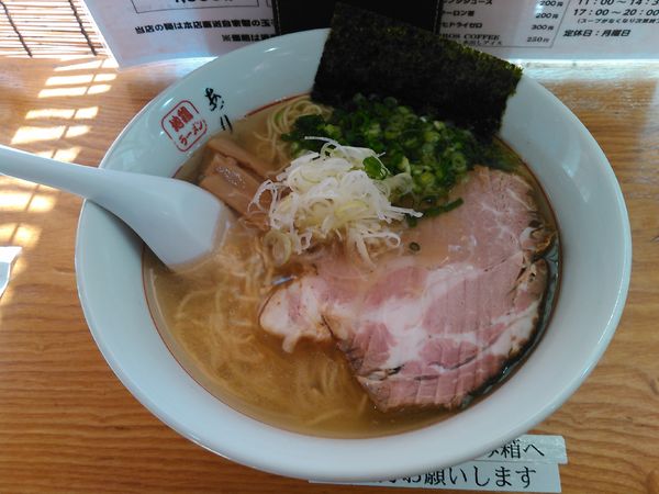 「塩ラーメン680円」@地鶏ラーメン ありがとうの写真