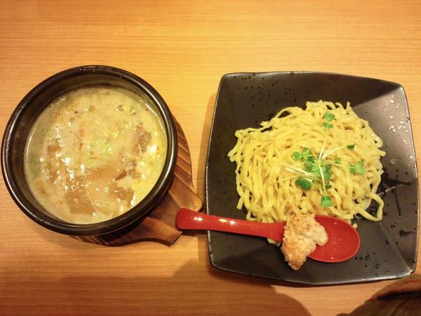 「濃厚強火炊きつけ麺」@鶏と魚だしのつけめん哲 溝の口店の写真