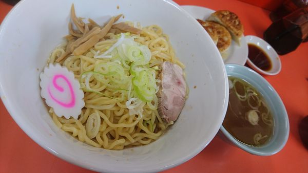 「油そば大盛、餃子、ビール」@中華料理 庄屋の写真