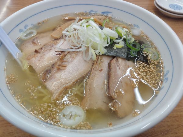 「塩チャーシューメン６４０円」@福しん 北千住店の写真