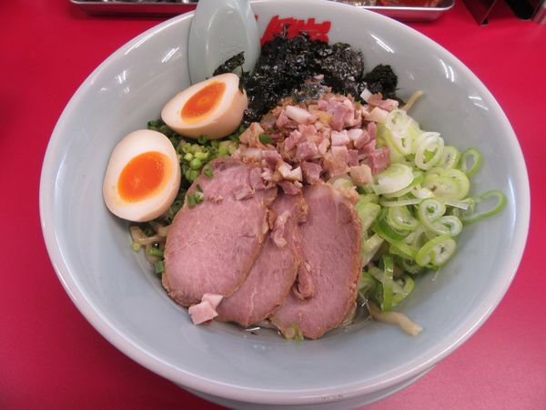 「限定　黒ごま坦々まぜそば（８５０円）」@ラーメン山岡家 牛久店の写真