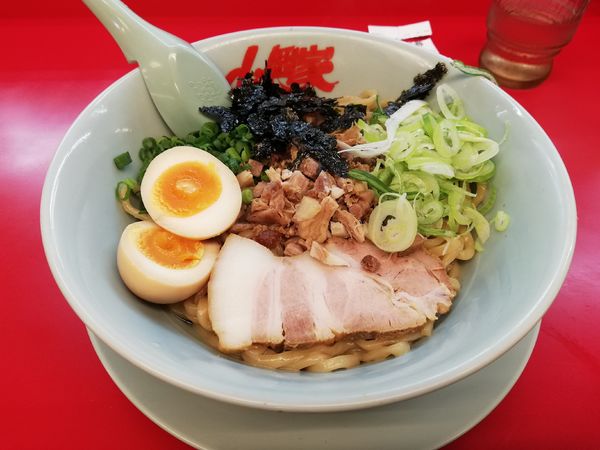 「黒ごま担々まぜそば」@山岡家 川島店の写真