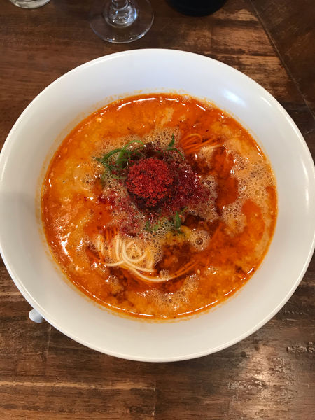 「麻辣担々麺 950円」@創作麺工房 鳴龍の写真