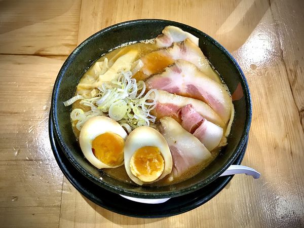 「濃厚中華そば+全部のせ」@麺屋ぶんまの写真