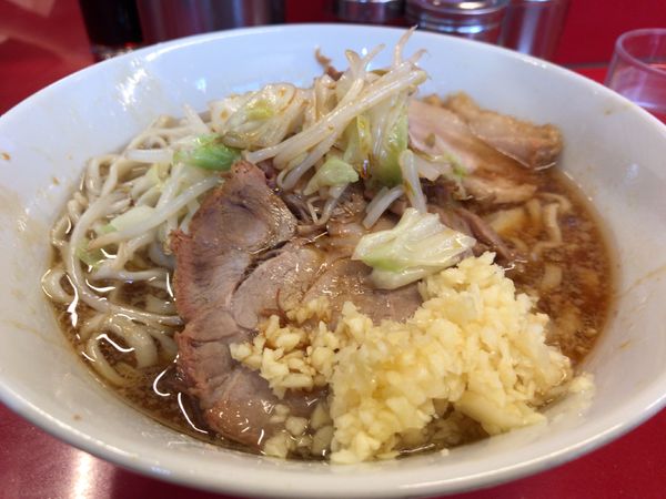 「ラーメン半分」@ラーメン二郎 西台駅前店の写真