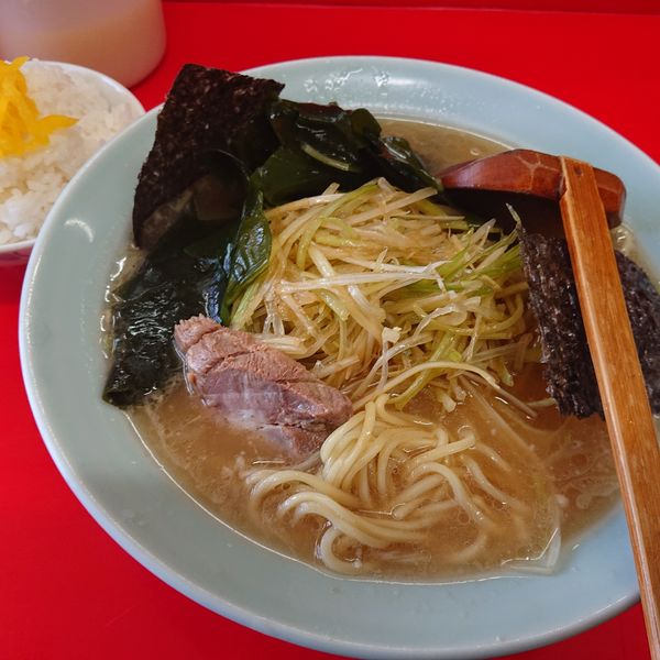 「ねぎラーメン600円、半ライス150円」@ニューラーメンショップ 浦安店の写真